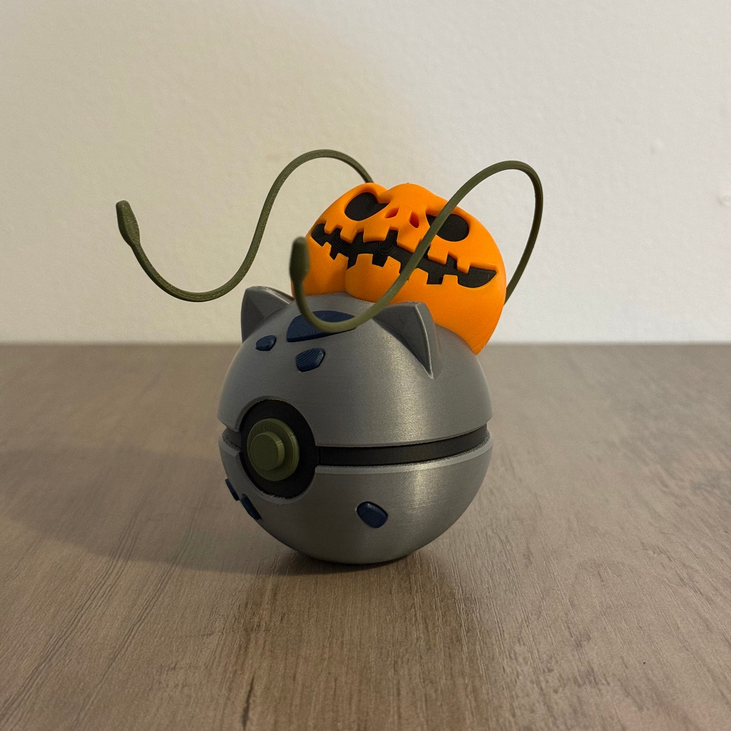 Bulbasaur Ball - Pumpkin Edition