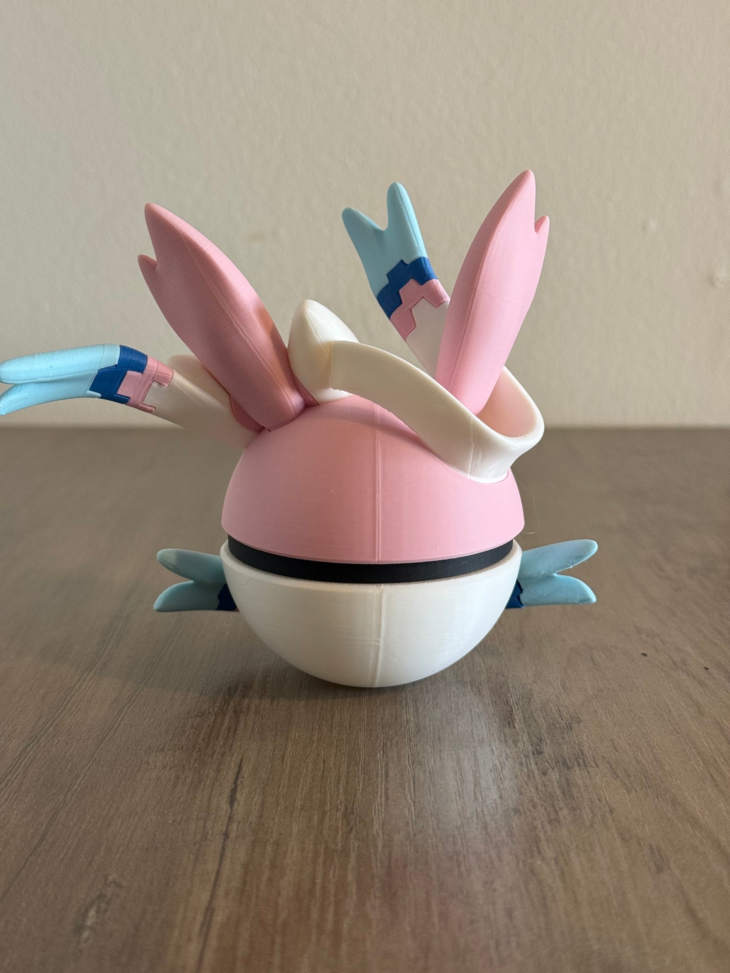 Sylveon Ball